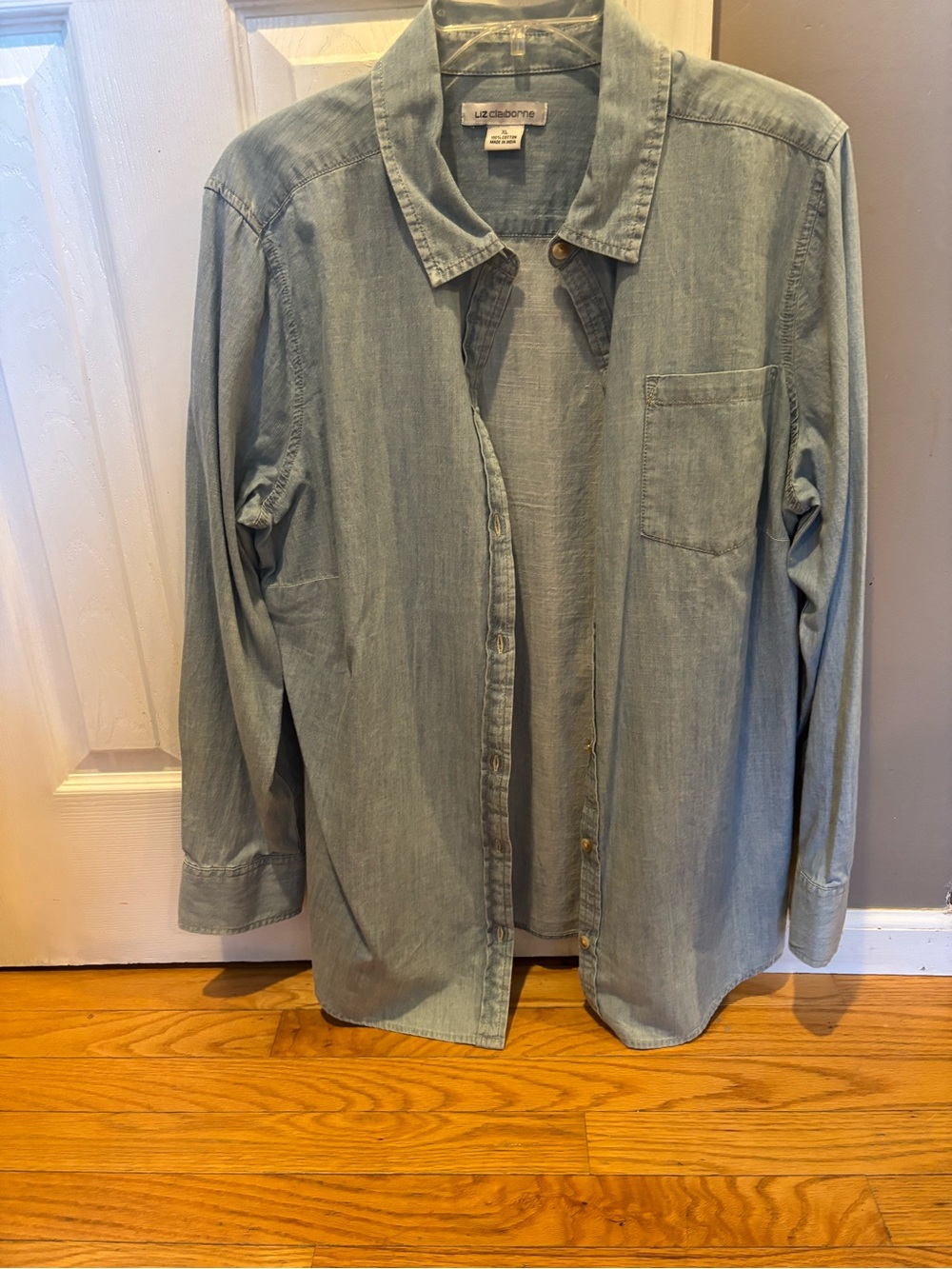 Liz Claiborne 100% Cotton Light Blue Denim-Style Button-Front Shirt